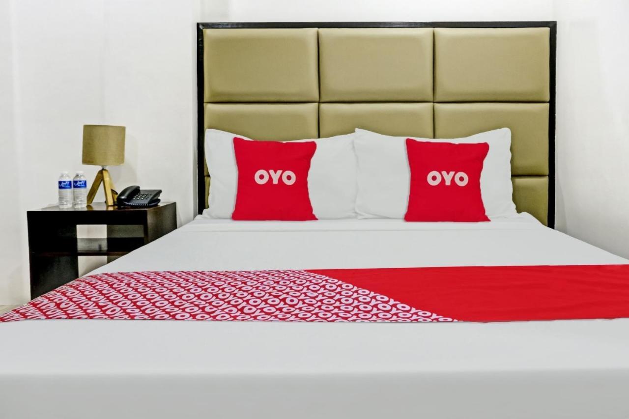 Oyo 869 Jnv Dream Hotel Subic Buitenkant foto