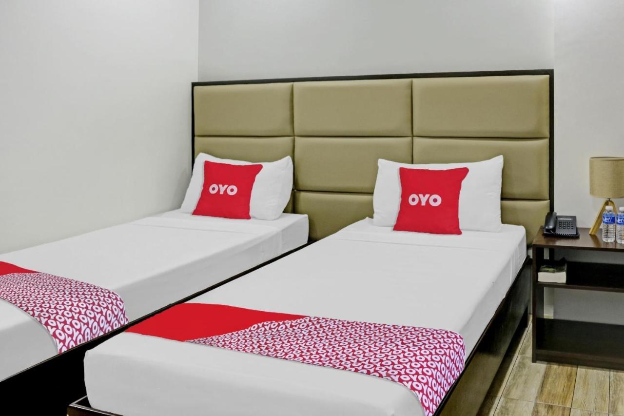 Oyo 869 Jnv Dream Hotel Subic Buitenkant foto